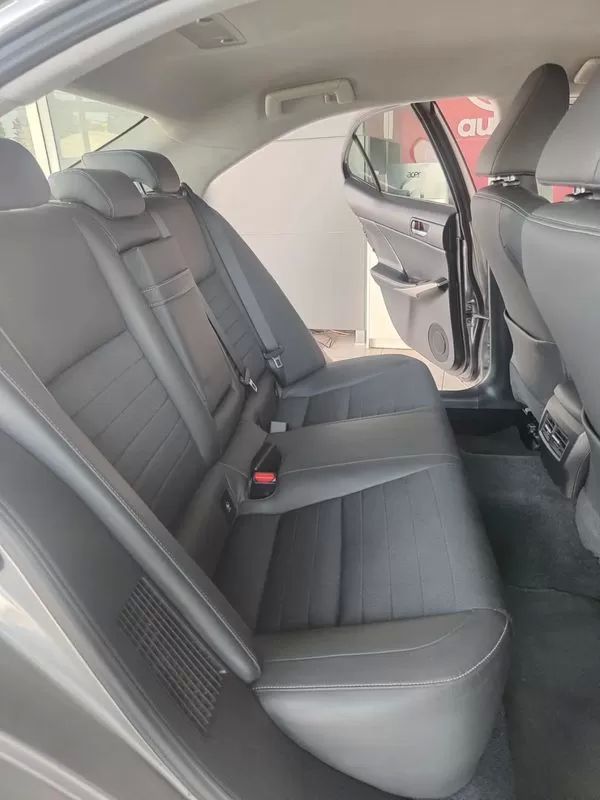 lexus-is-2013-hibrido-a-gasolina-2494cc