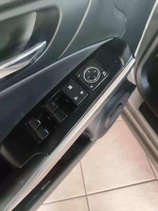 lexus-is-2013-hibrido-a-gasolina-2494cc