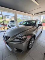 lexus-is-2013-hibrido-a-gasolina-2494cc