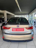 lexus-is-2013-hibrido-a-gasolina-2494cc