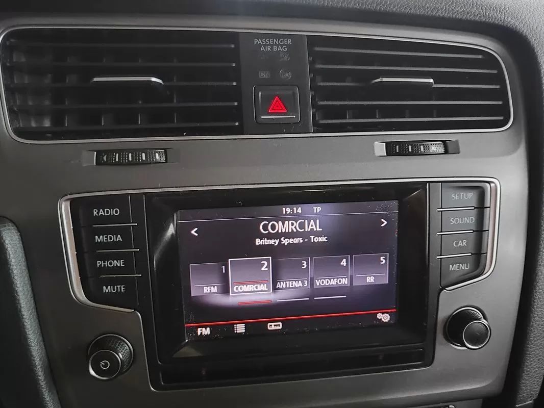 volkswagen-golf-2013-diesel-1598cc