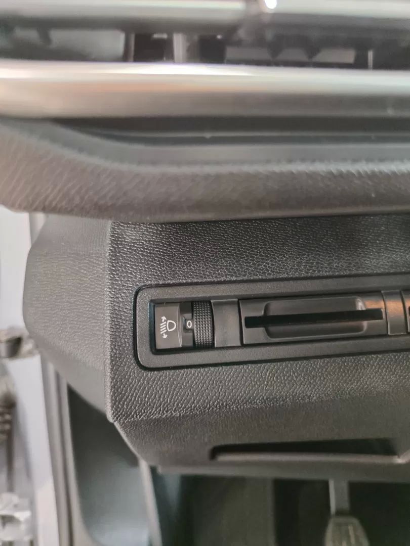 peugeot-3008-2018-diesel-1499cc