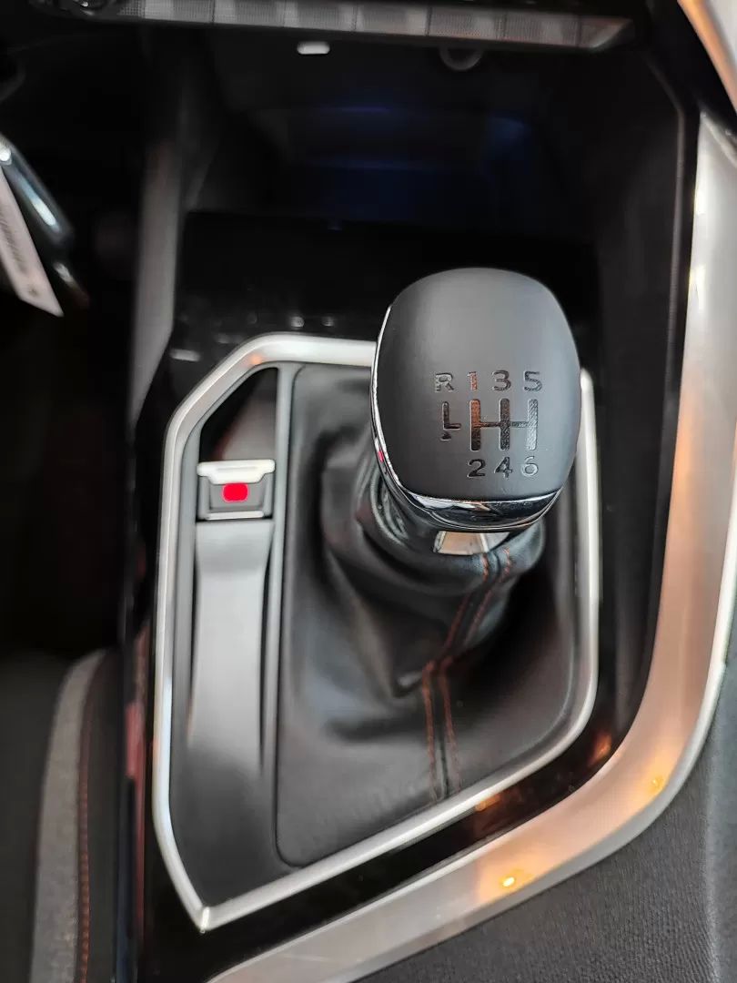 peugeot-3008-2018-diesel-1499cc