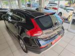 volvo-v40-cross-country-2014-diesel-1560cc