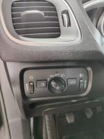 volvo-v40-cross-country-2014-diesel-1560cc