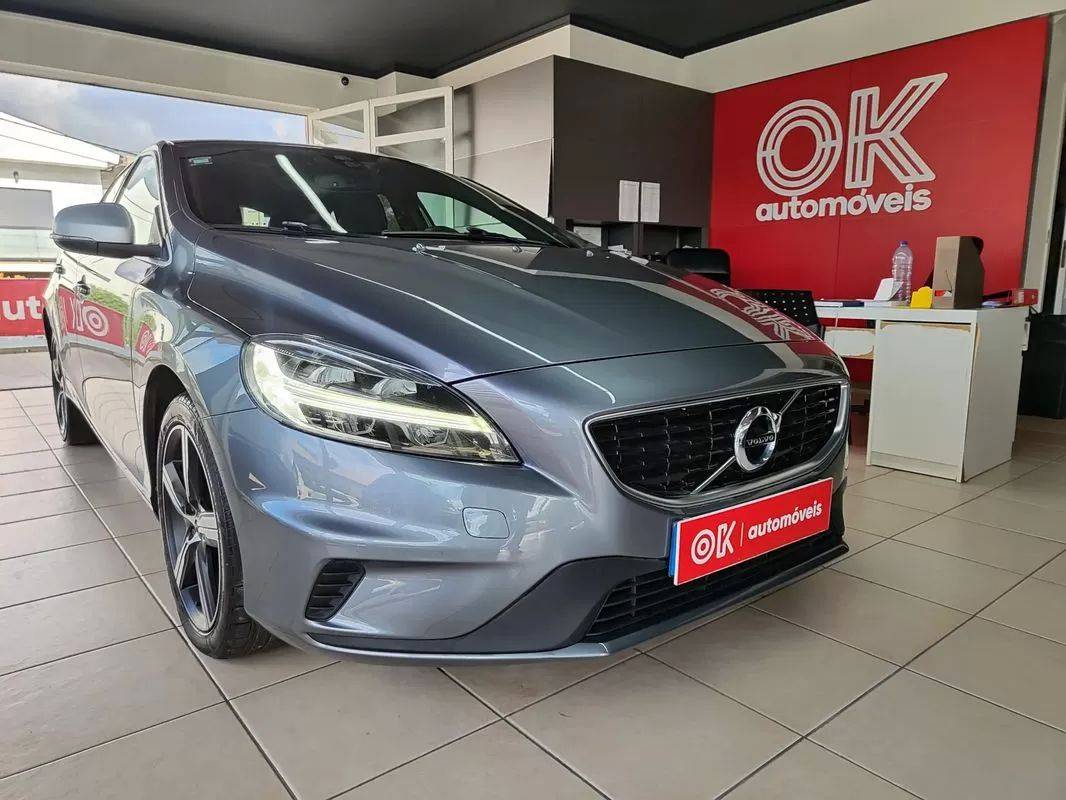 volvo-v40-2019-diesel-1969cc
