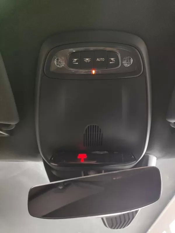 volvo-v40-2019-diesel-1969cc