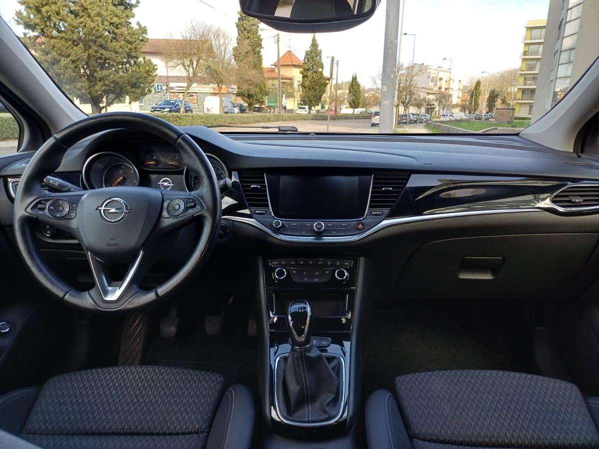 opel-astra-sport-tourer-2019-diesel-1598cc