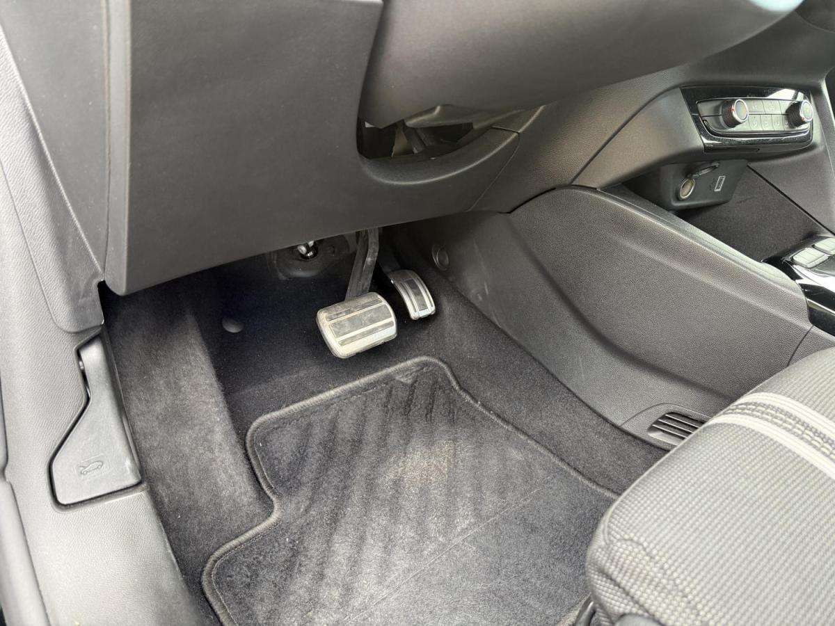 opel-corsa-2025-gasolina-1199cc