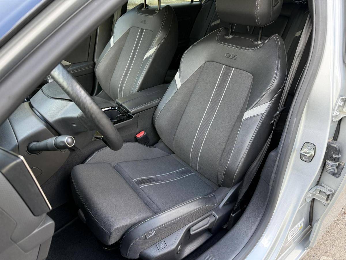 opel-astra-2023-gasolina-1199cc