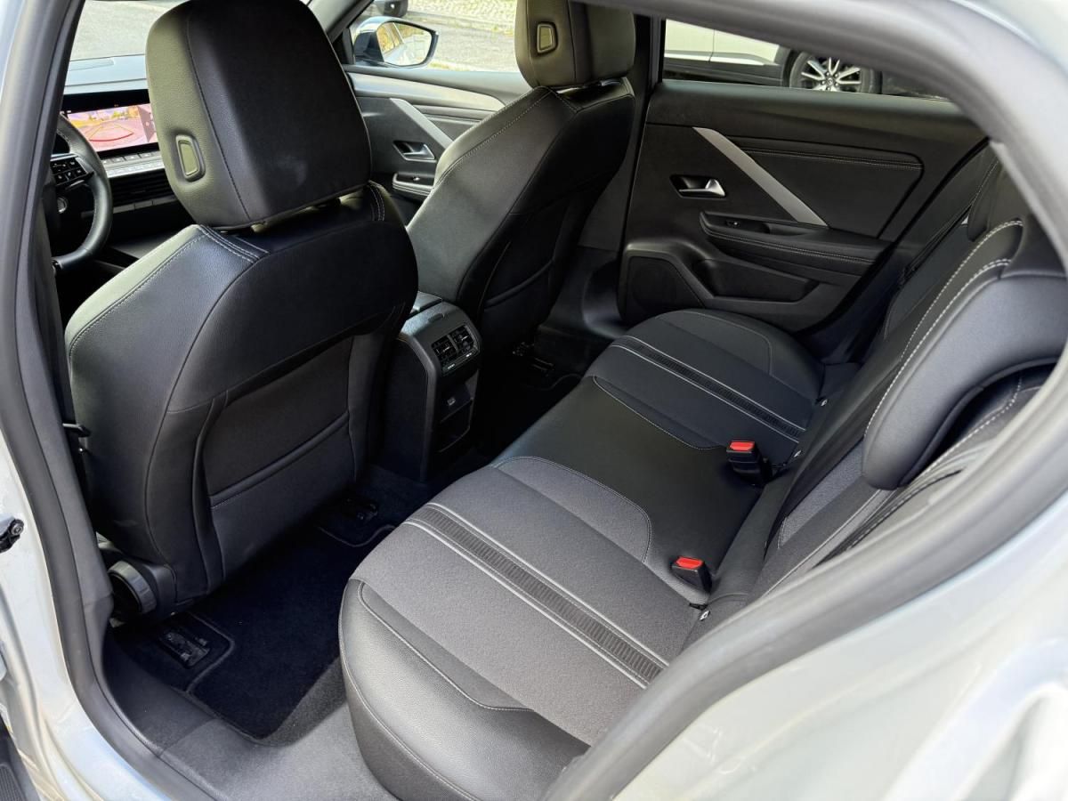 opel-astra-2023-gasolina-1199cc