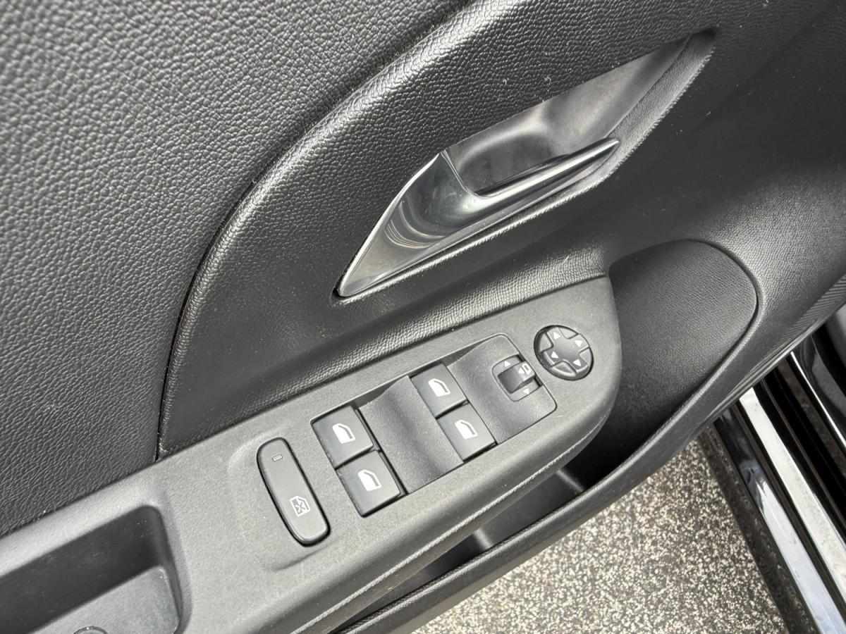 opel-corsa-2025-gasolina-1199cc