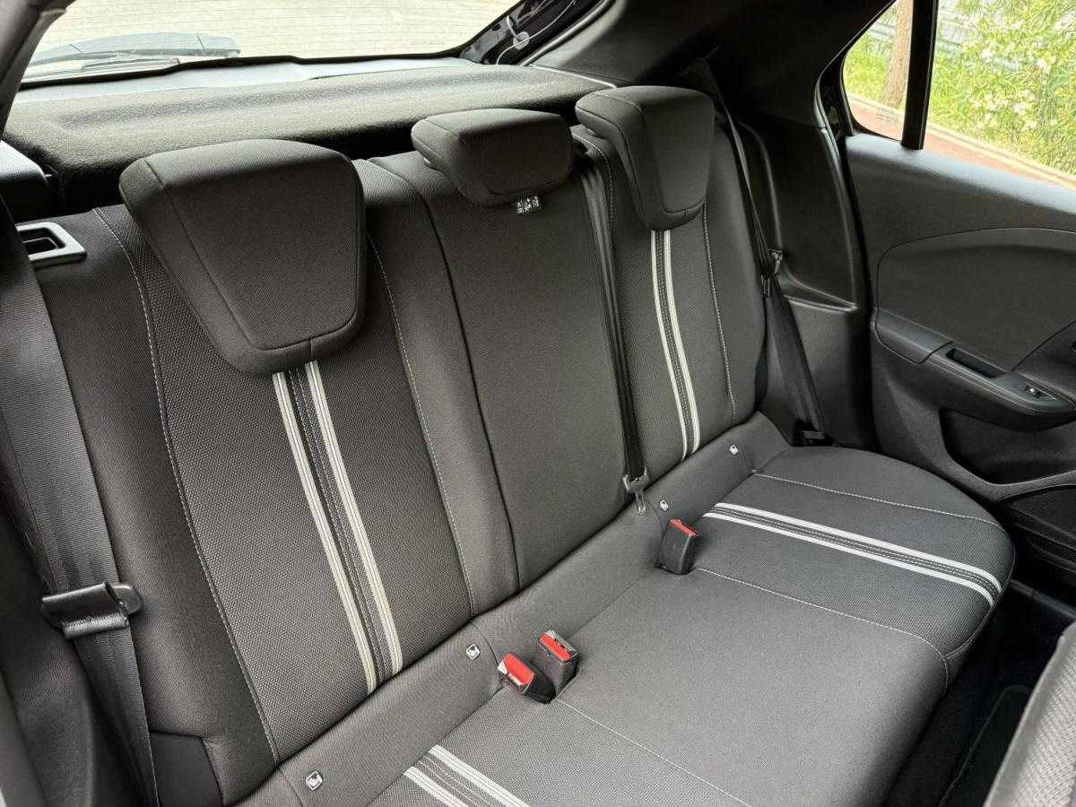 opel-corsa-2025-gasolina-1199cc