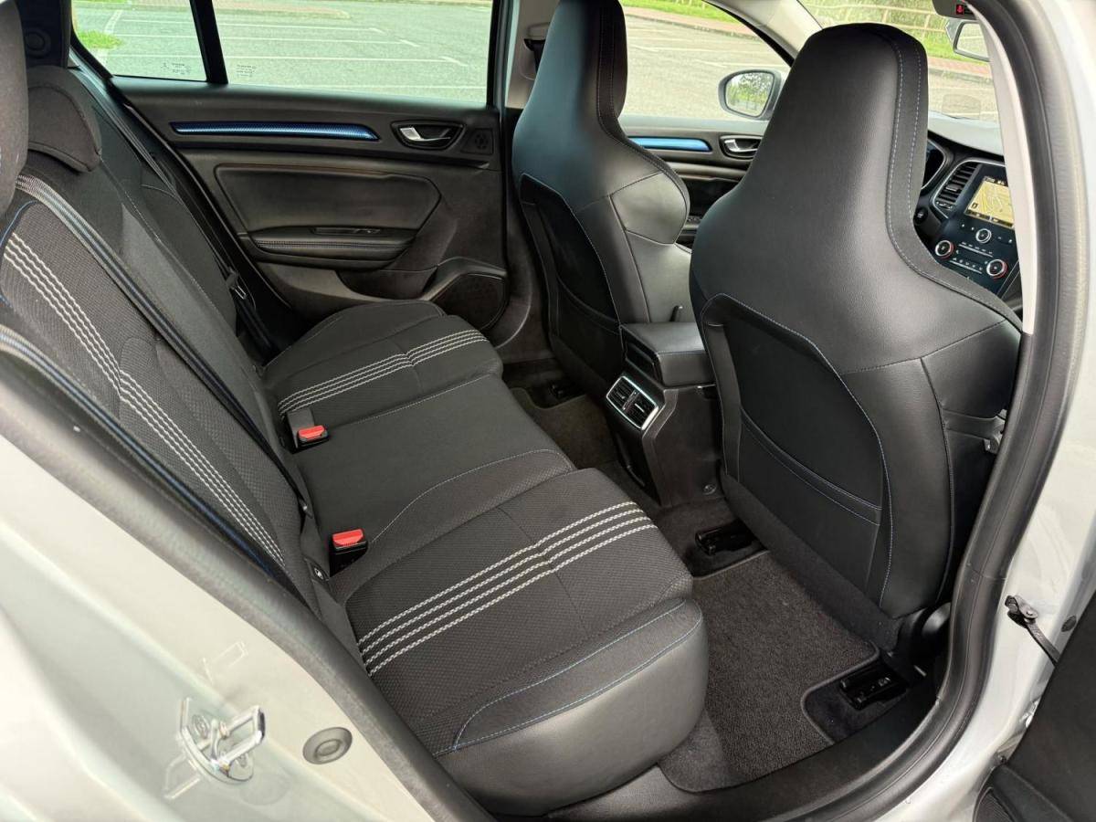 renault-megane-sport-tourer-2019-gasolina-1332cc