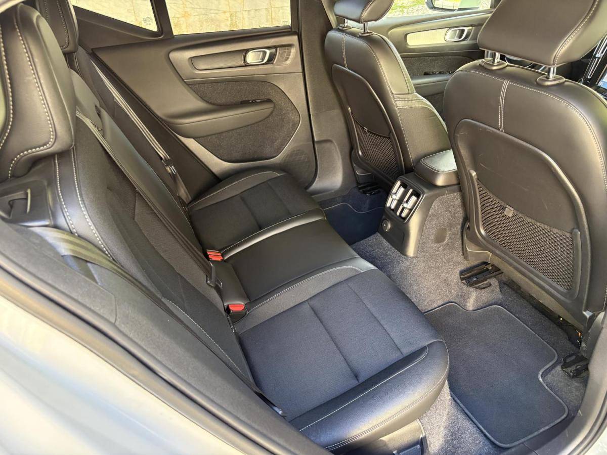 volvo-xc40-2020-hibrido-a-gasolina-1477cc