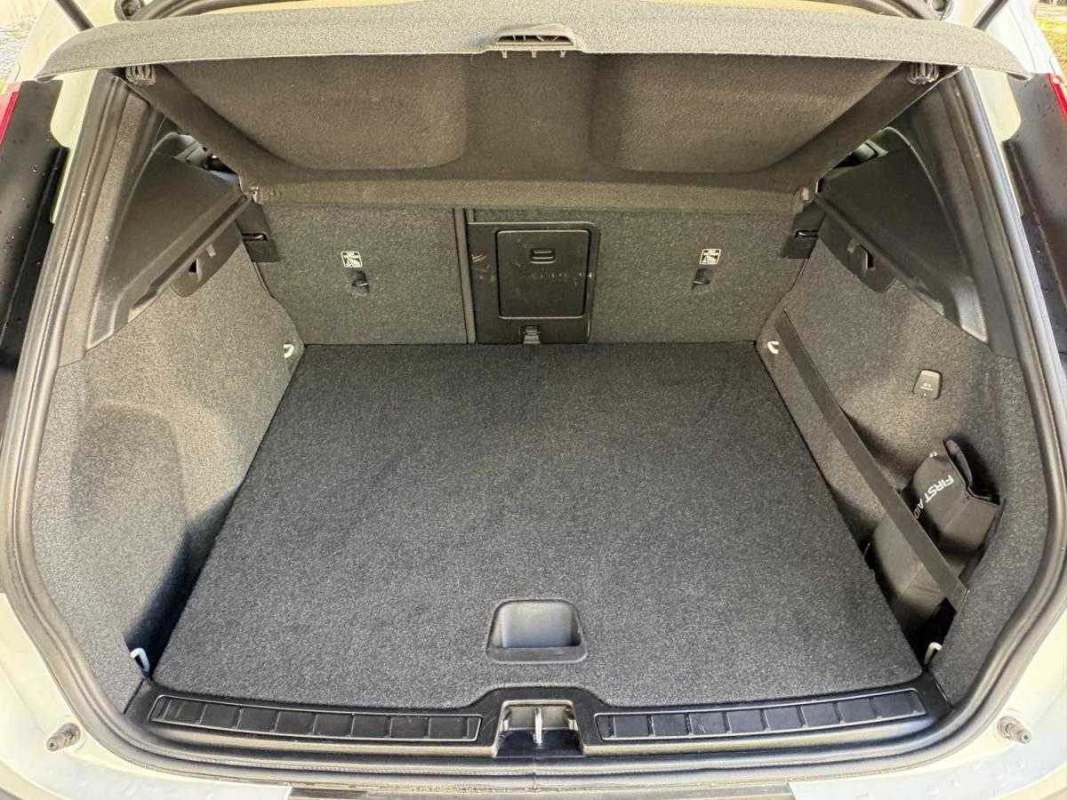 volvo-xc40-2020-hibrido-a-gasolina-1477cc