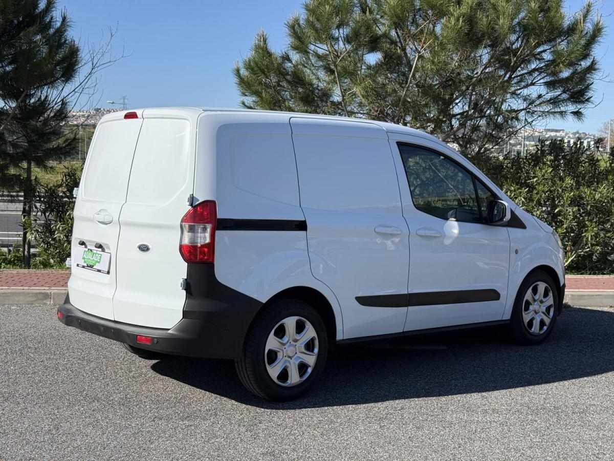 ford-transit-2018-diesel-1499cc