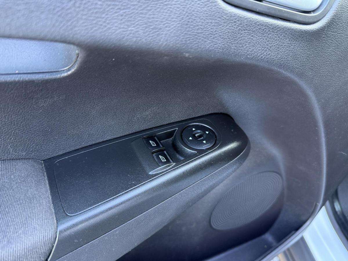 ford-transit-2018-diesel-1499cc