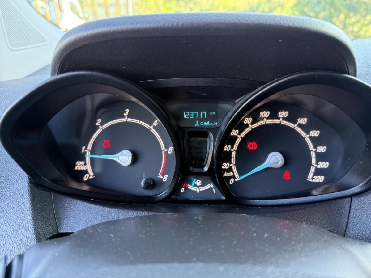 ford-transit-2018-diesel-1499cc
