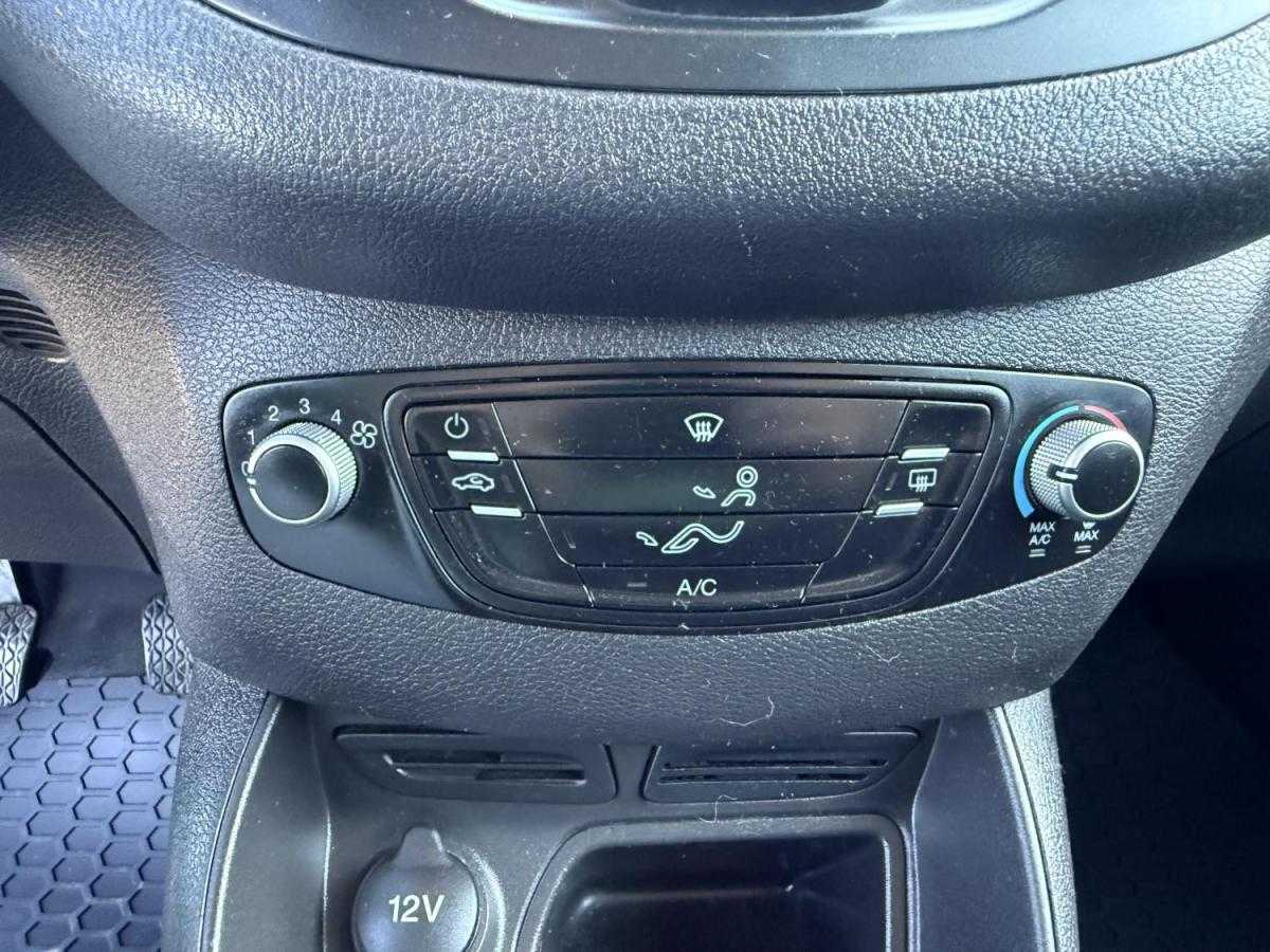 ford-transit-2018-diesel-1499cc