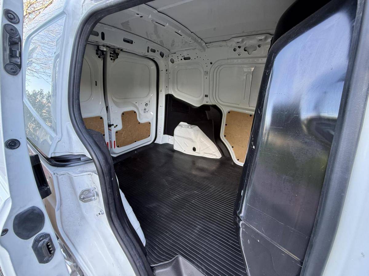 ford-transit-2018-diesel-1499cc