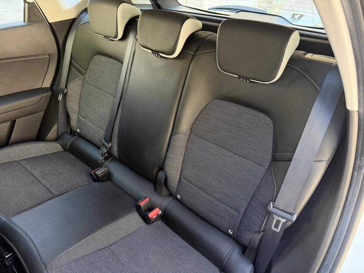 mitsubishi-asx-2024-hibrido-a-gasolina-1598cc