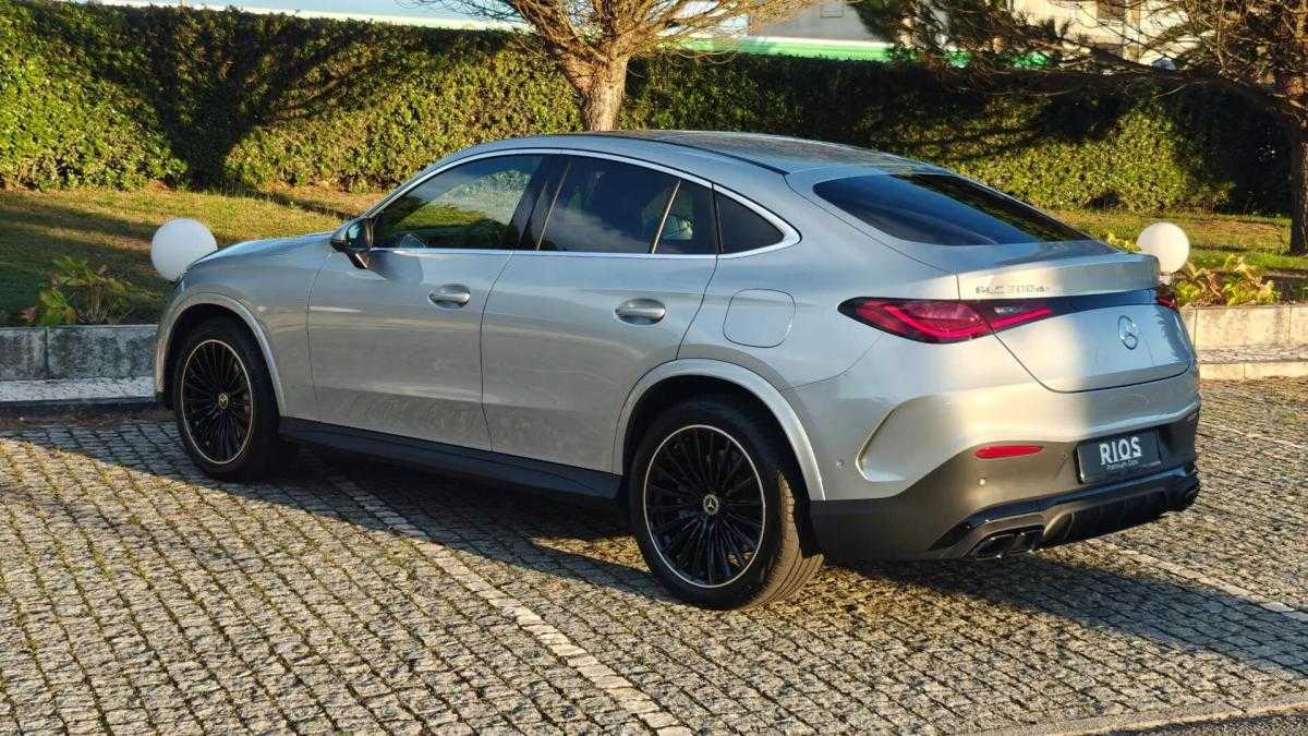 mercedes-benz-glc-300-de-4matic-2023-hibrido-a-diesel-1993cc