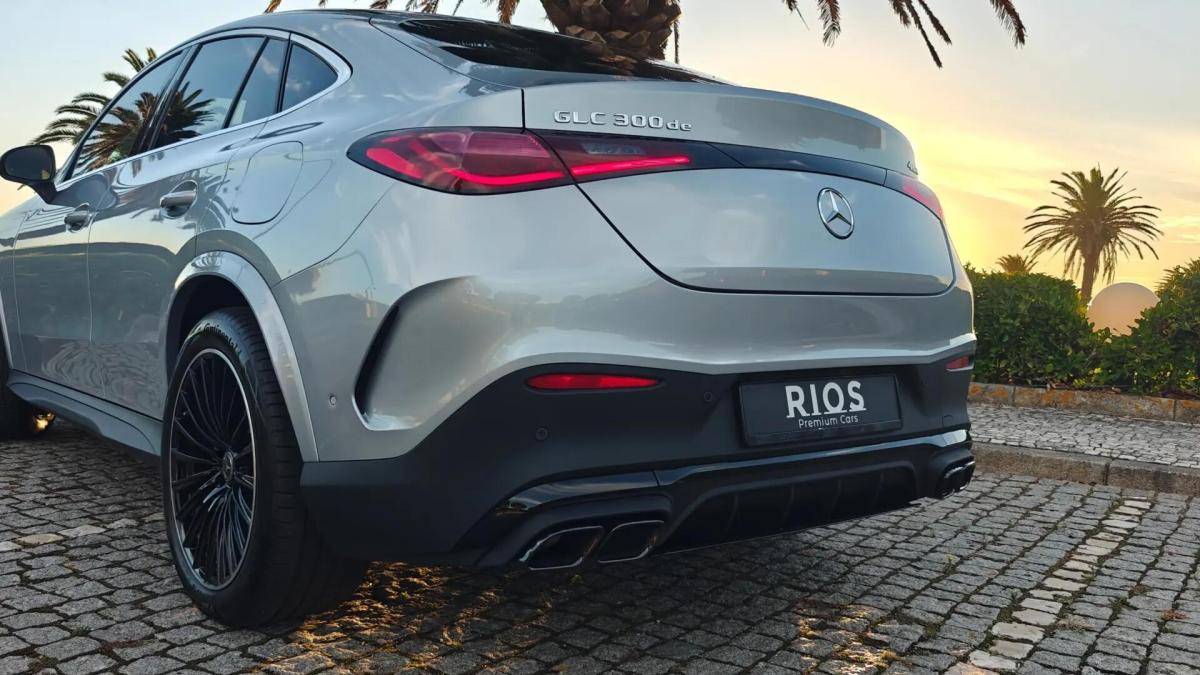 mercedes-benz-glc-300-de-4matic-2023-hibrido-a-diesel-1993cc