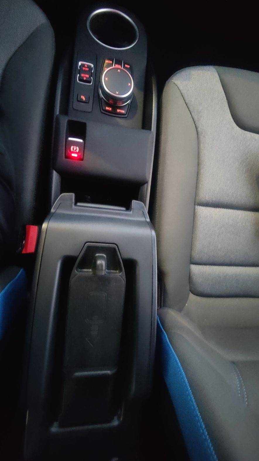 bmw-i3-2020-eletrico-500cc