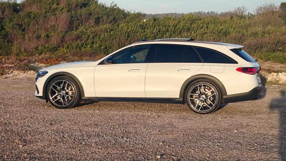mercedes-benz-classe-e-300-de-4matic-2024-hibrido-a-diesel-1993cc