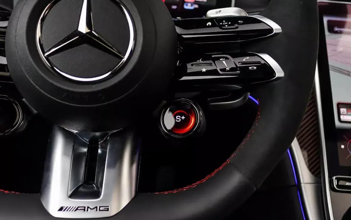 mercedes-benz-classe-c-2025-hibrido-a-gasolina-1991cc