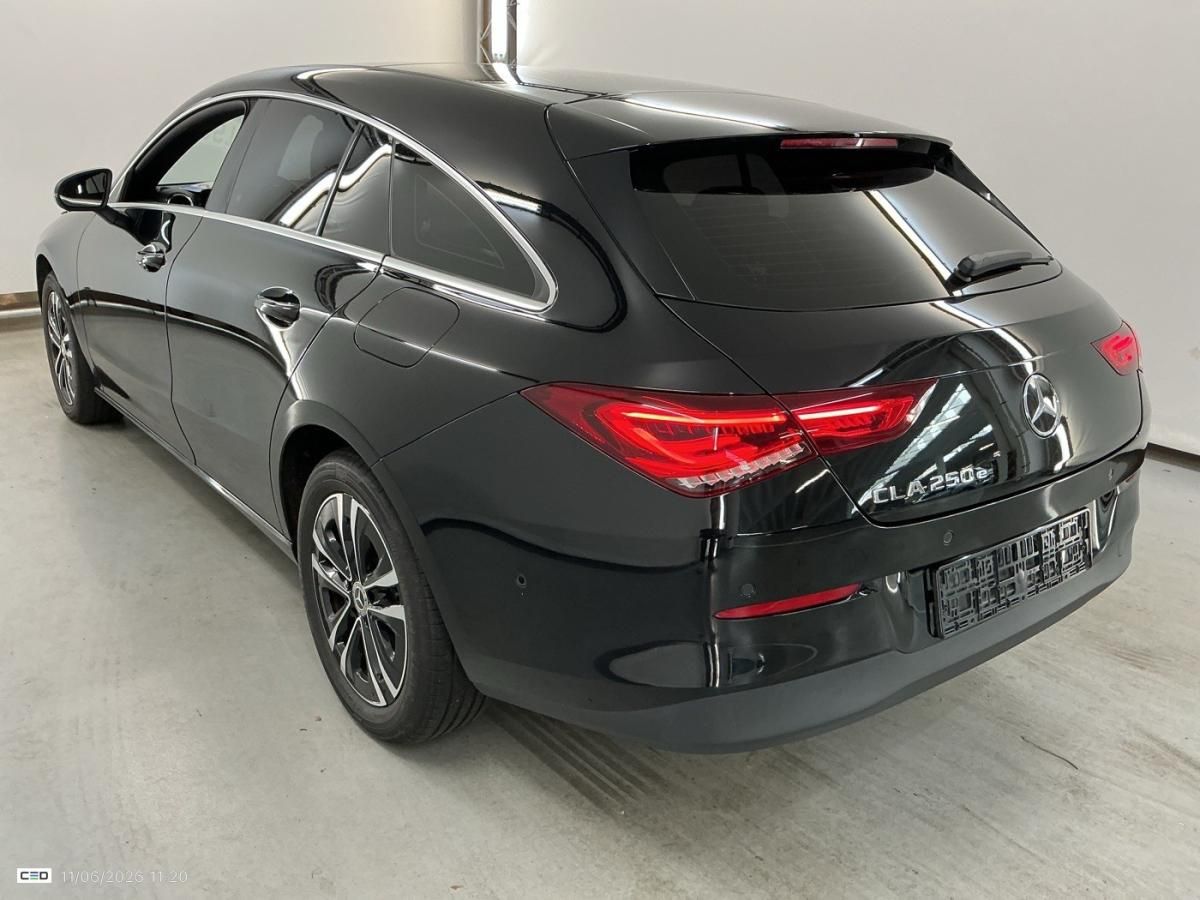 mercedes-benz-cla-2023-hibrido-1332cc
