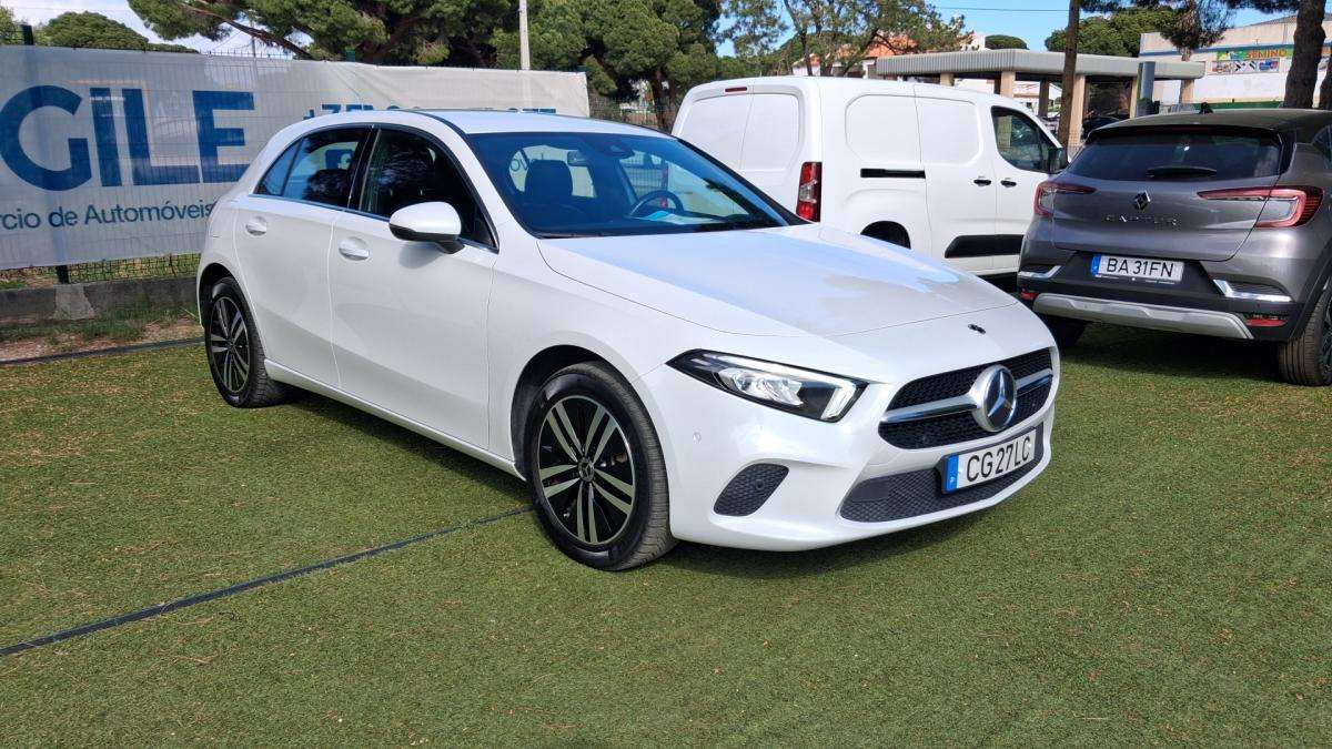 mercedes-benz-classe-a-2021-hibrido-1332cc