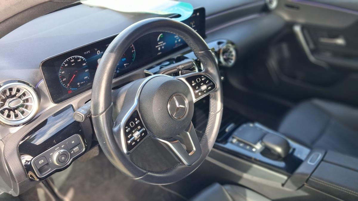 mercedes-benz-classe-a-2021-hibrido-1332cc