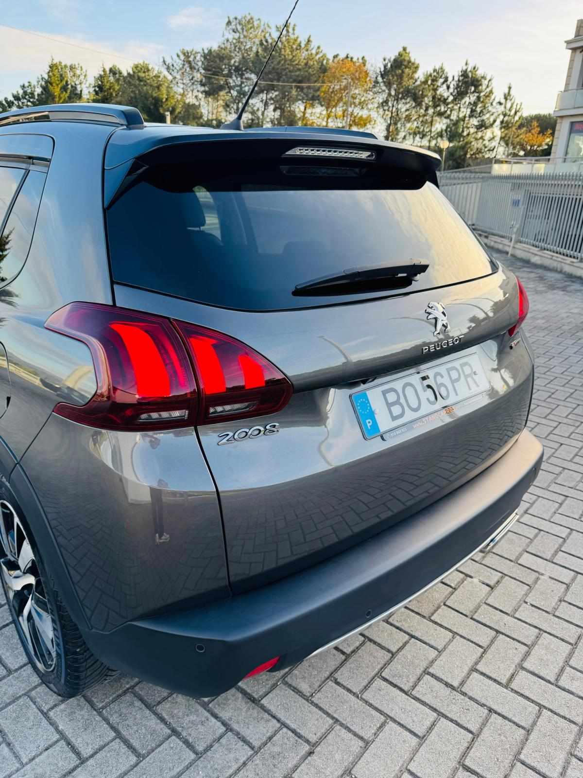 peugeot-2008-2018-gasolina-1199cc