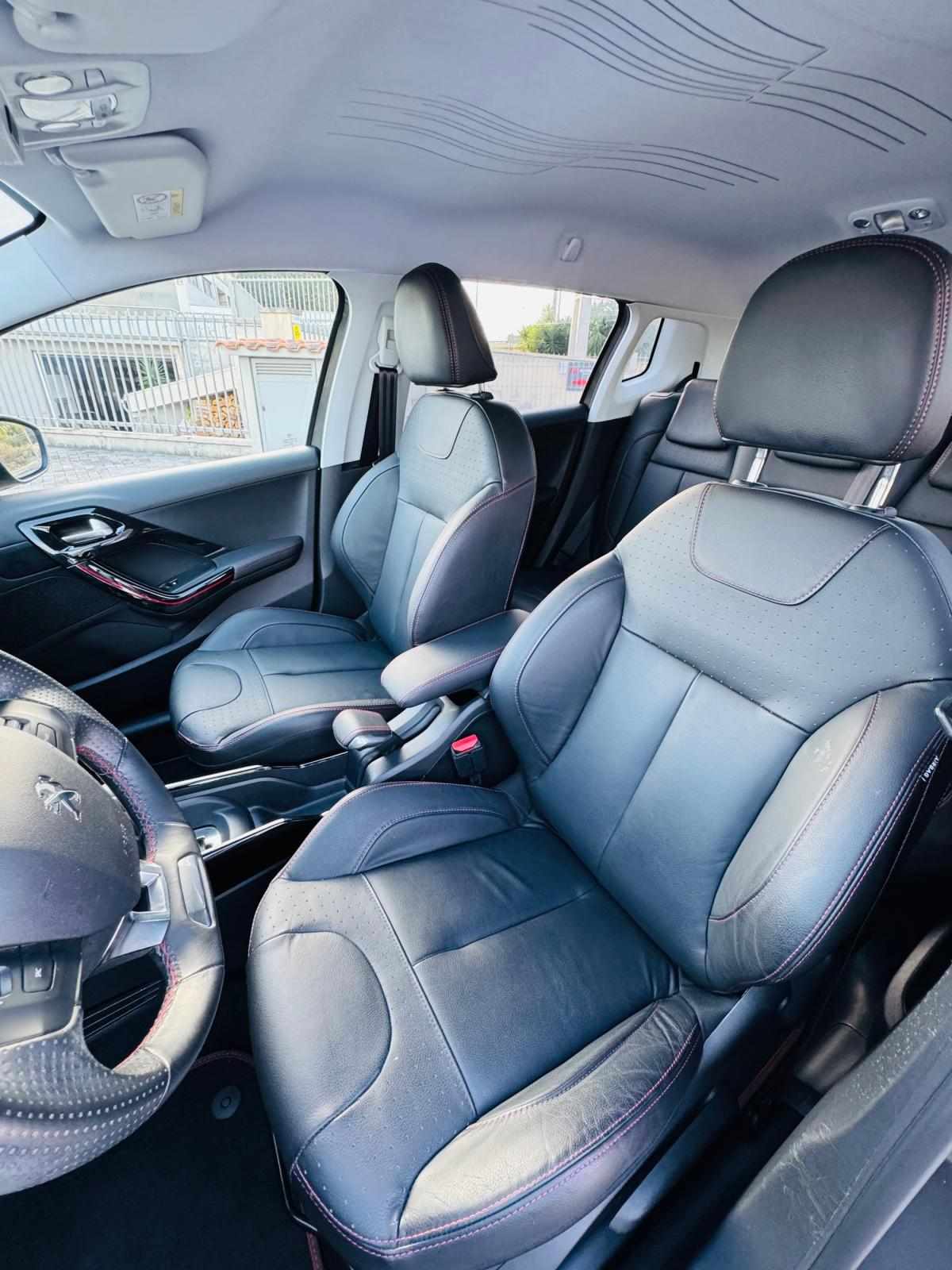 peugeot-2008-2018-gasolina-1199cc