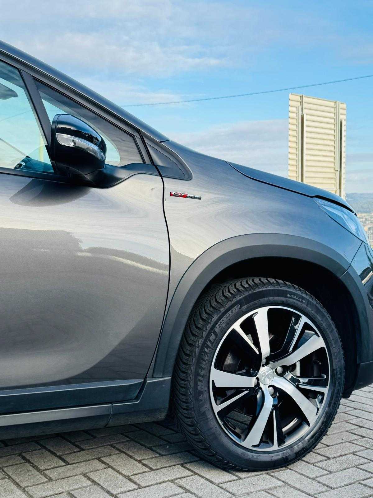 peugeot-2008-2018-gasolina-1199cc