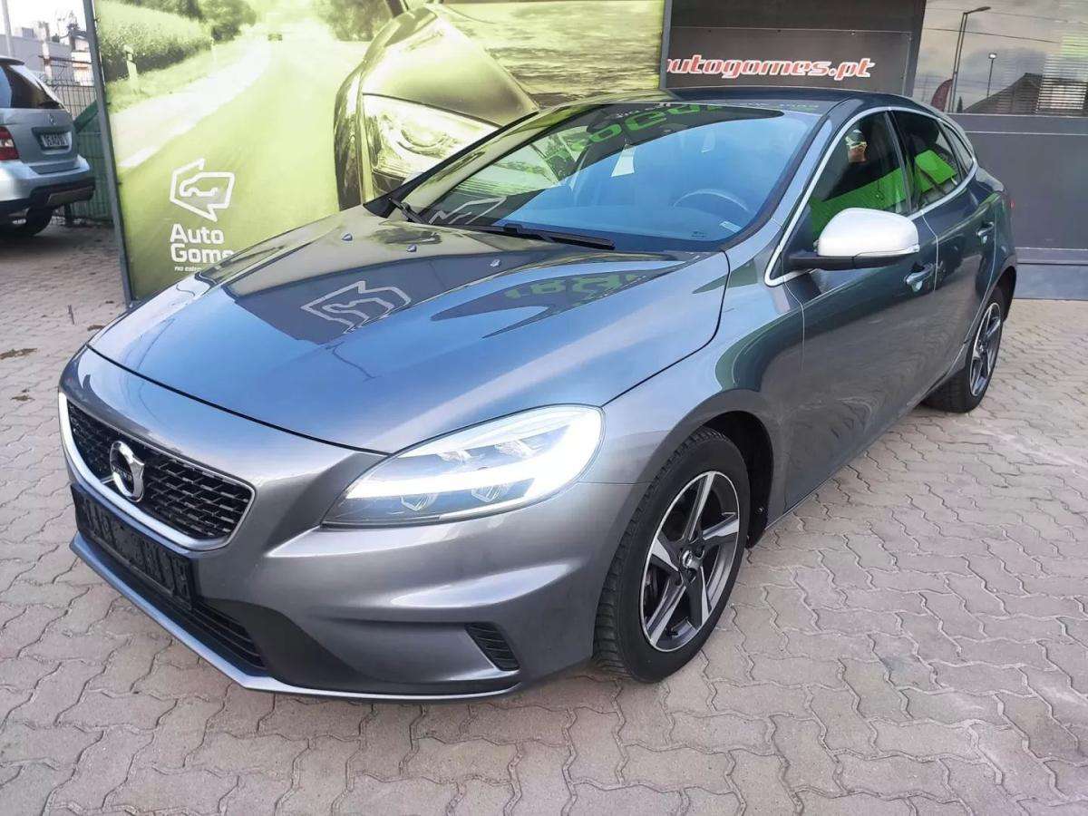 volvo-v40-2018-diesel-1969cc