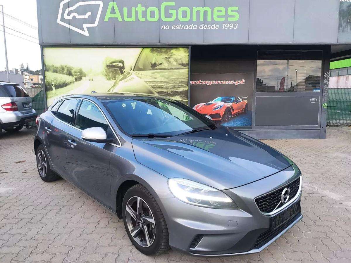 volvo-v40-2018-diesel-1969cc