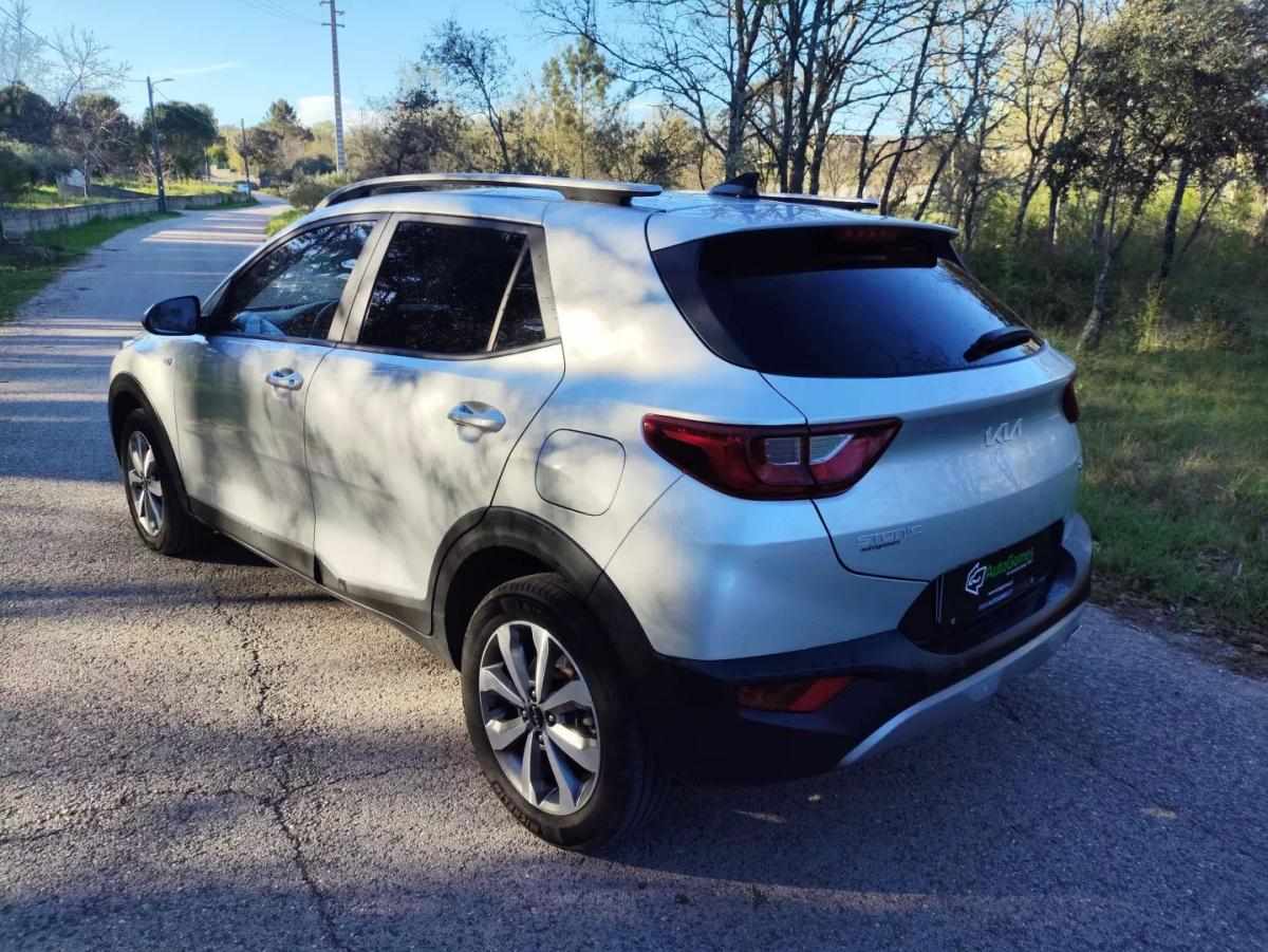 kia-stonic-2025-gasolina-1197cc