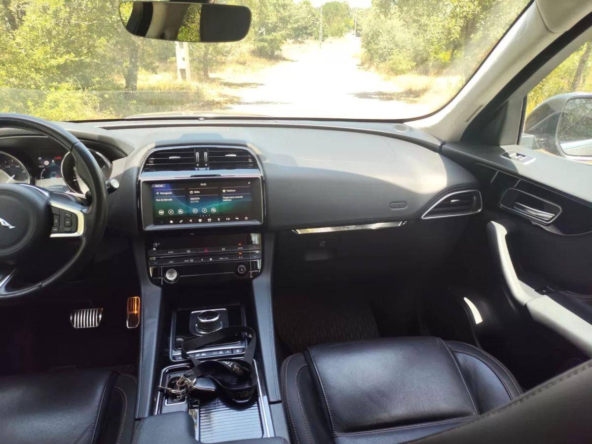 jaguar-f-pace-2018-diesel-1999cc