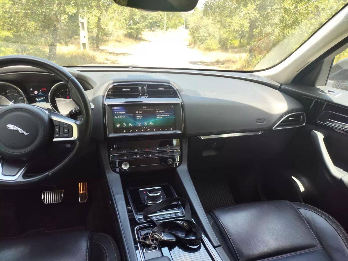 jaguar-f-pace-2018-diesel-1999cc