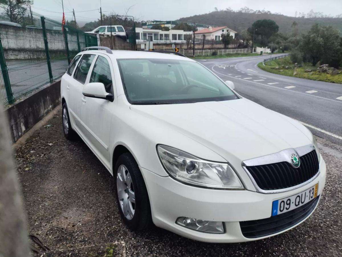 skoda-octavia-break-2012-diesel-1598cc