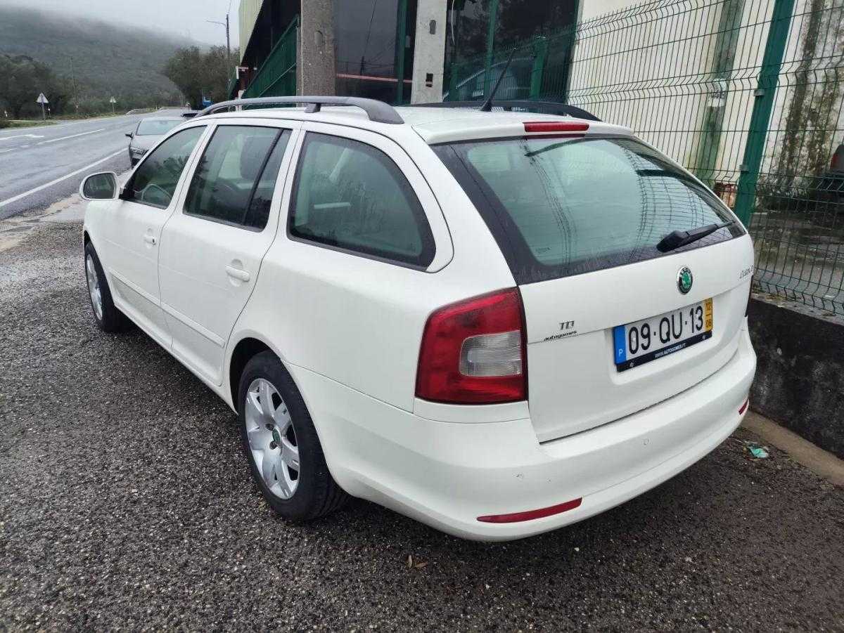 skoda-octavia-break-2012-diesel-1598cc