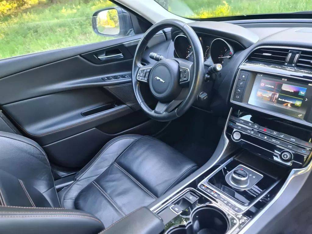 jaguar-xe-2016-diesel-1999cc