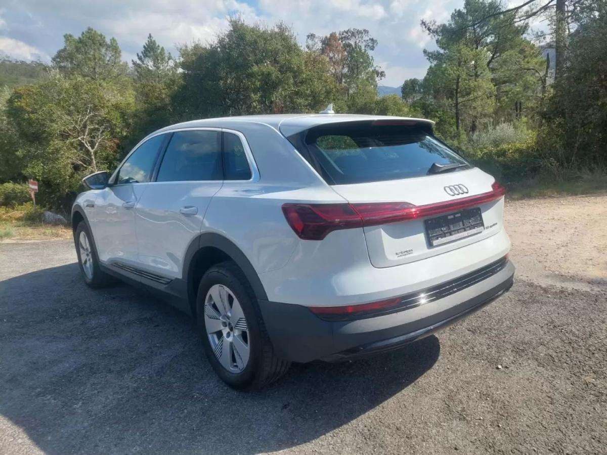 audi-e-tron-2023-eletrico-0cc