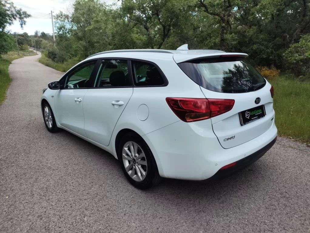kia-ceed-sw-2018-diesel-1582cc