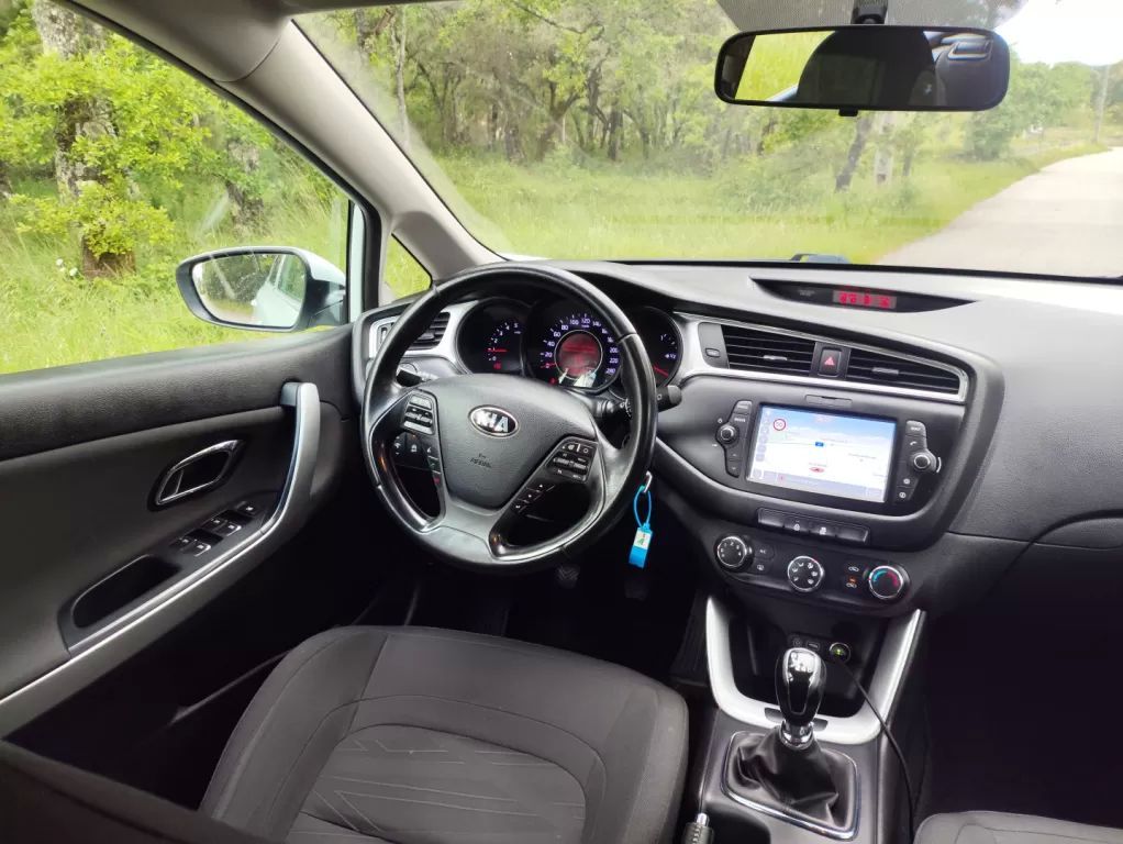 kia-ceed-sw-2018-diesel-1582cc