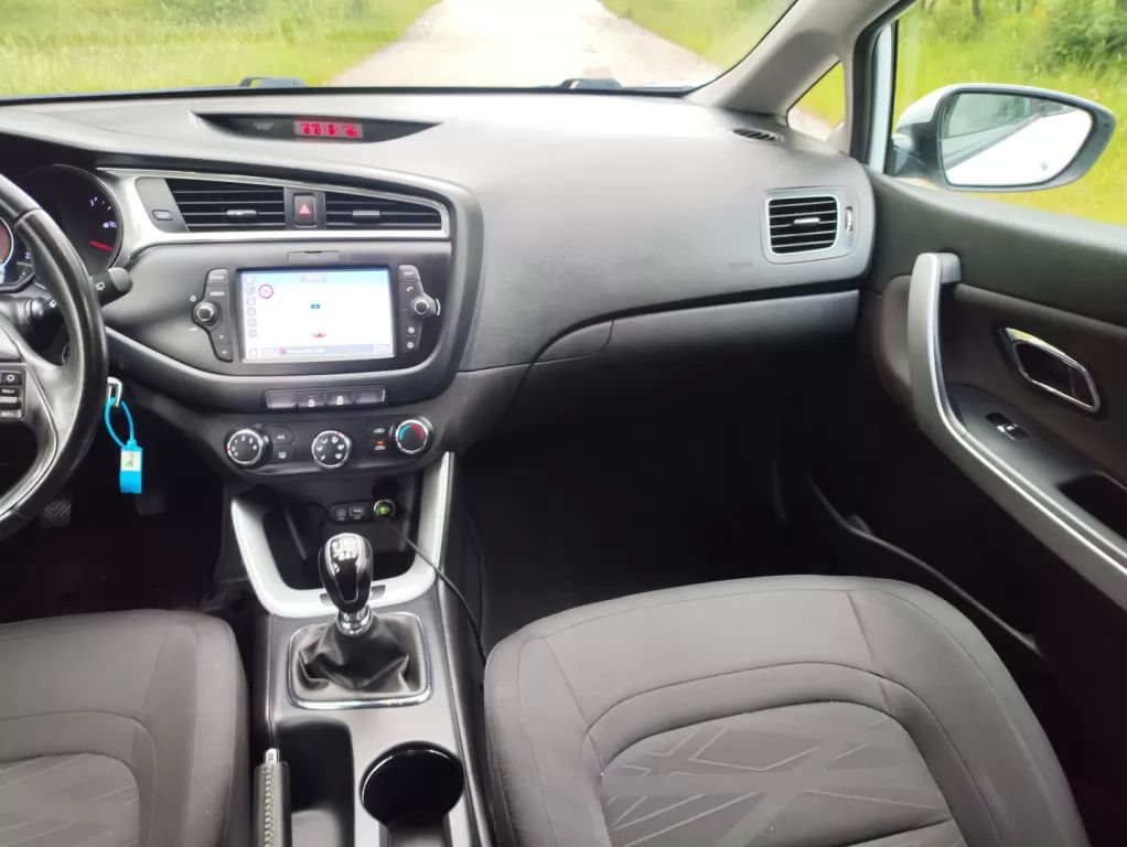 kia-ceed-sw-2018-diesel-1582cc