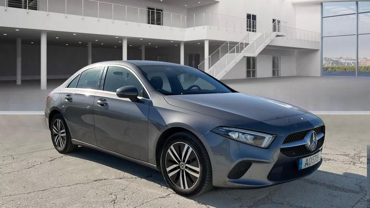 mercedes-benz-classe-a-2022-hibrido-1332cc